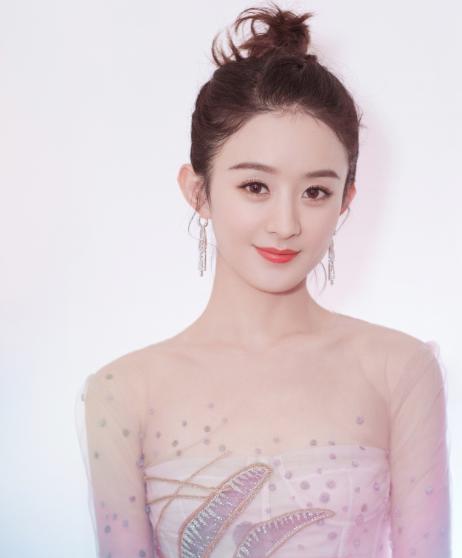 她中专毕业，演技比科班强，宣布结婚时微博瘫痪，婚礼未办生子