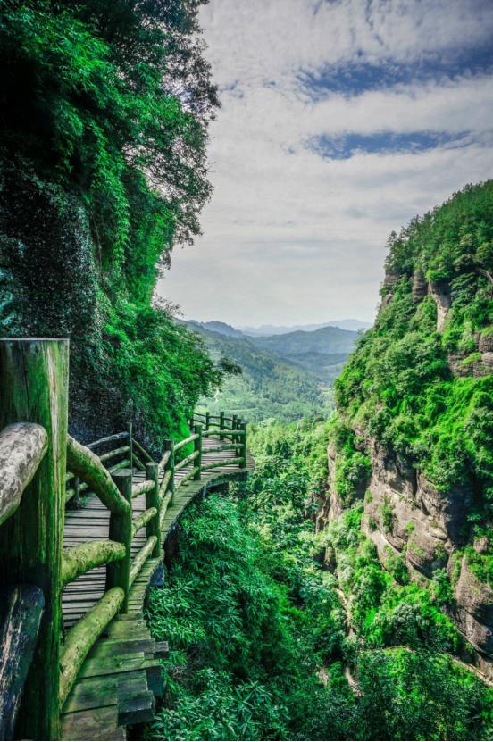 四川之旅，谈谈那些不容错过的名胜景点，包你大饱眼福