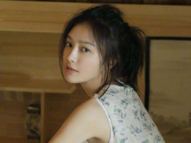 生孩子是女人的义务？秦岚回应称：我的子宫使