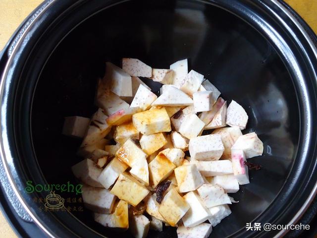 这是碱性食物，用电饭锅煮，只需3步，香辣软糯，女人要多吃