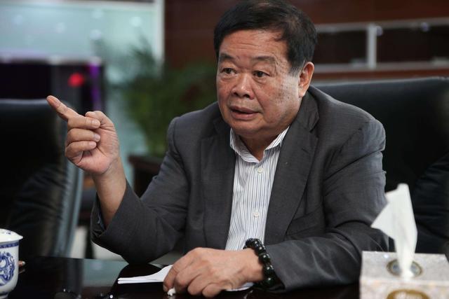 曹德旺不允许员工业余时间打麻将，他的做法让