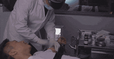 转型拍新片，张艺谋这次的手笔又黑又硬