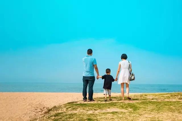 请记住：妈妈被疼爱，爸爸被尊重，是给孩子最好的爱