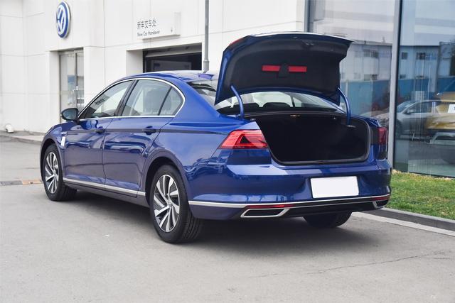 大众轿车中的“省油王”，7.7s破百，扭矩400N.m，市区油耗仅5.4L