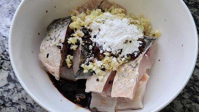 鱼肉这样做味道更香，做法简单又营养，我家经常吃的一道家常菜