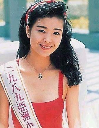 18岁丧父亲，21岁丧丈夫，当了四年情妇后如今再