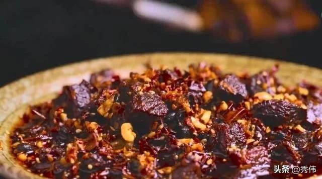 隐居山林过心中向往的生活，李子柒不忘初心，