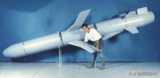 “小国核潜艇”，浅析以色列“海豚”潜艇