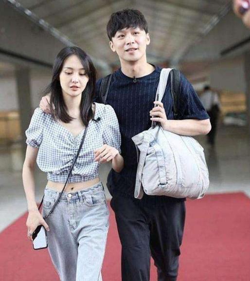 综艺里秀恩爱的几对明星，前四对下节目就分手，只有他们仍然恩爱