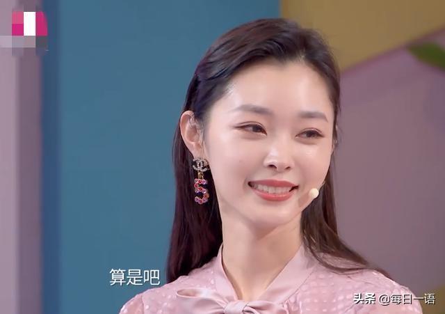 30岁宋轶自曝圈内暗恋对象！匿名送过酒杯，维嘉机智问出男方信息