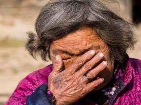 新型“啃老”来袭，子女“默默”啃，可怜多数