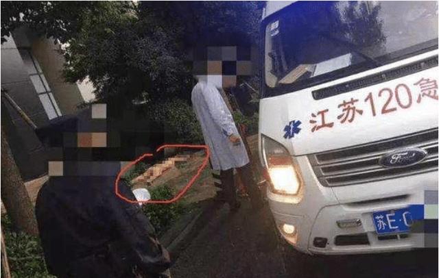 参加跑男走红，却不幸身亡，死时身上一丝不挂