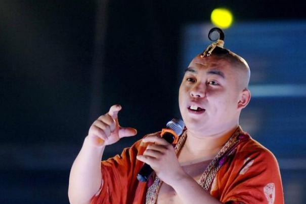 赵本山徒弟为赚钱无下限，电影惨遭下架，真是