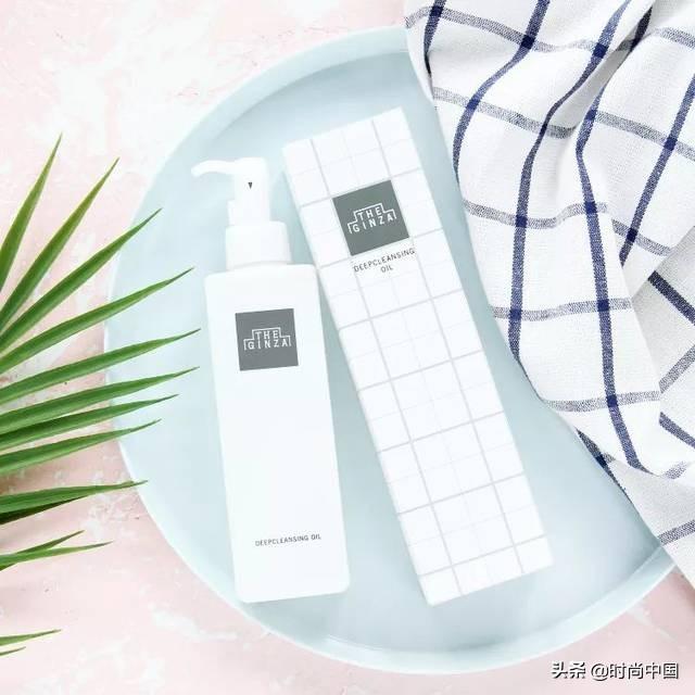 偷偷告诉你李小冉肌肤美白的秘密，人人都能拥有牛奶肌