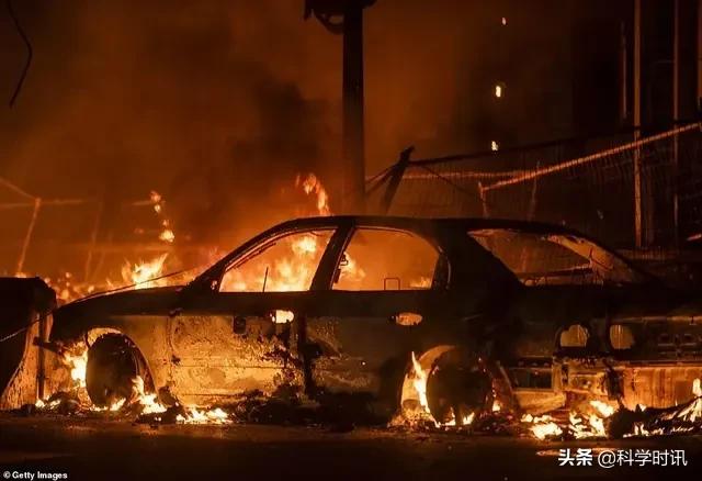 最新消息：因一名非裔死亡，美国多地发生严重