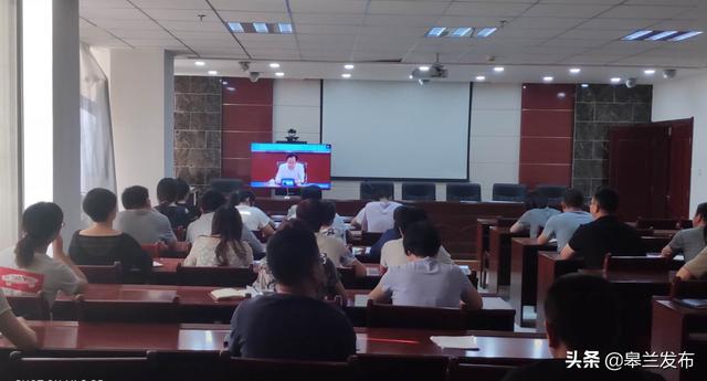 ��������Ȼ��Դ�ֻ�����֯�μӡ��񷨵䡷����Ȼ��Դ����ר����ѵ