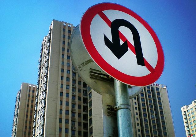 万人抢房、单日千套…楼市“蠢蠢欲动”，央行