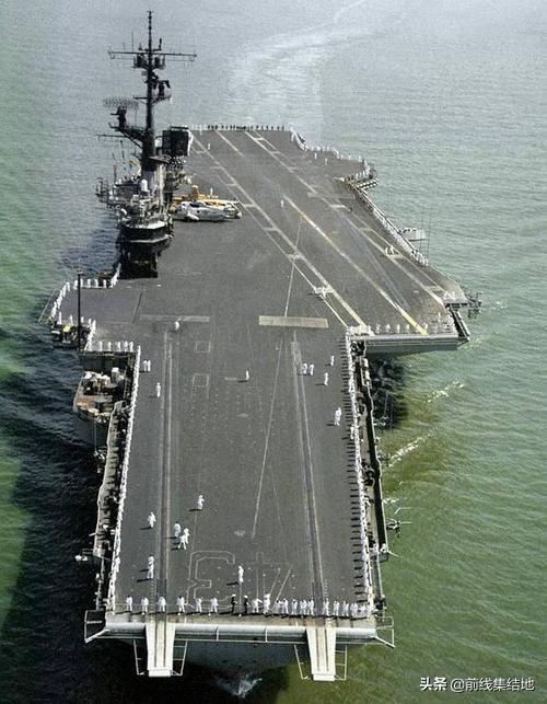 航母舰体的发展以及模块的组成，航母舰体结构的发展历史
