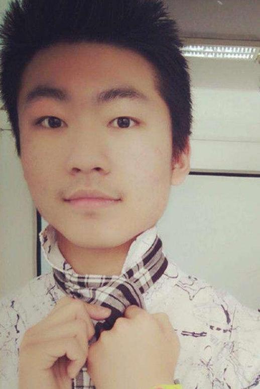 白岩松：曾患有严重抑郁，坐地铁无人识，如今52岁成了这样