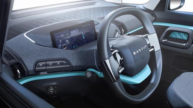 即将上市的“代步精灵”，隐藏门把手，续航305Km，关键造型科幻