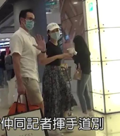 好男人！陈豪睡眠不足仍陪老婆逛街，陈茵媺变吃货调皮又可爱