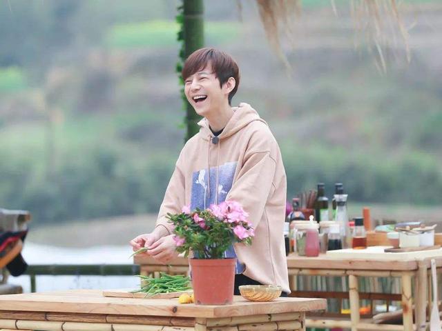 《向往的生活》嘉宾送书，妹妹贴心，第一次看