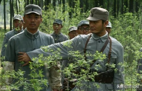 1949年，江西籍开国少将缜密布控，破获河北城南庄轰炸案