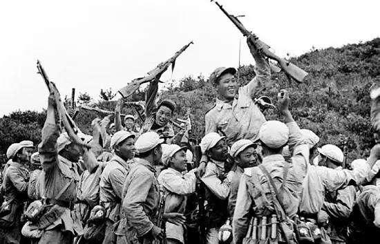 ����Ԯ�����һս��־Ը���ߵд�7.8���ˣ��������Ͻ�ͣս