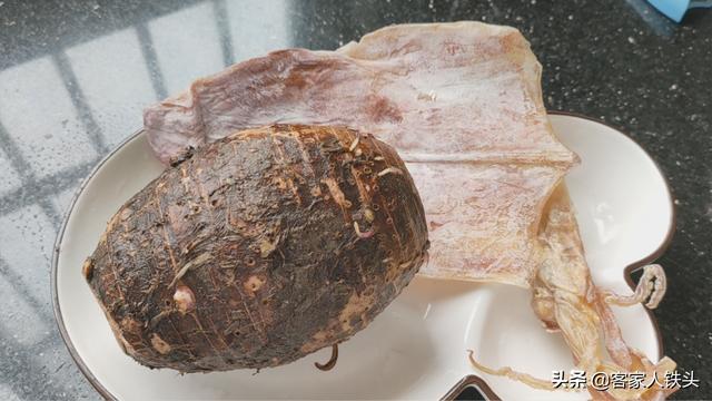 广东茶楼12元3个的芋头包，教你在家做便宜好吃，连吃5个还想吃