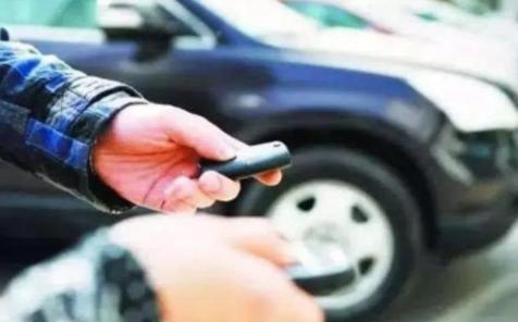 借车给同事反向我索要200元油钱，拒绝后同事：