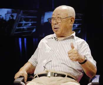 刘晓庆发文悼念刘江，曾调侃“三癌开泰”，因