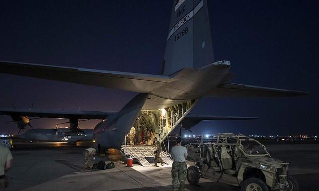 能向全球投送兵力的国家仅两个，一个是美国，