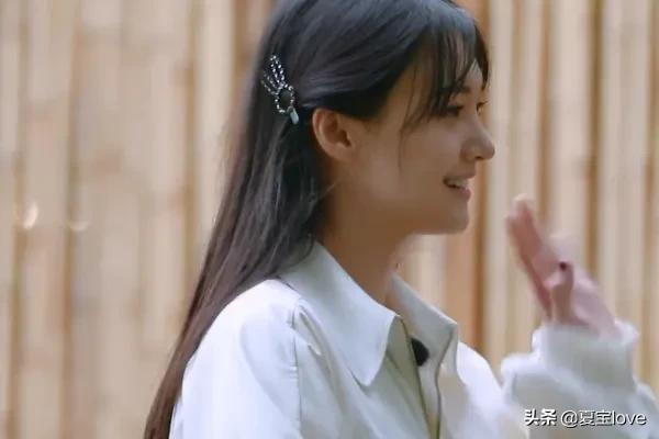 郑爽在二手平台卖玩具被质疑，看到她节目中做