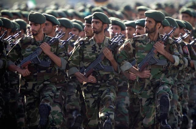 阿富汗政府军与伊朗激烈交火？美国宣称伊朗逼