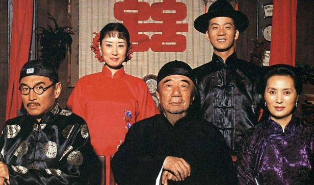 44岁的刘敏涛，借着综艺，终于圆了自己青春期的