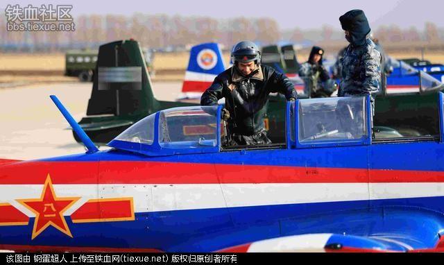 我国培养一个飞行员究竟要多少钱？