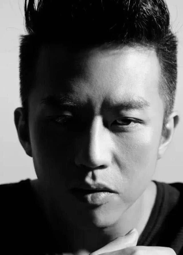 继“糊底”之后再翻车？从北漂到人生赢家，邓