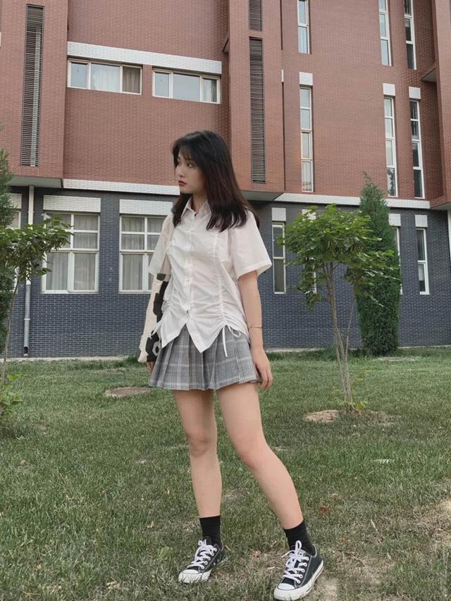 微胖界女生穿搭法则，记住这几点，能“视觉减重”10斤以上