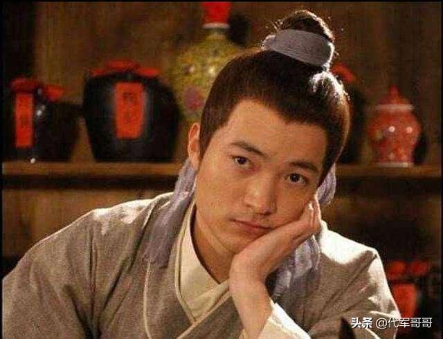 43岁喻恩泰被曝揩油多位女星，娶小10岁美女主播