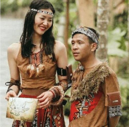 这些明星身高差距的“尴尬”合影，其中一位被