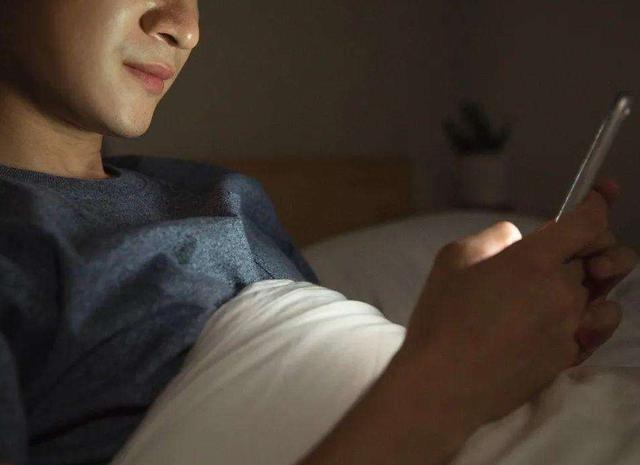 “不良网站”真的免费？它的这3种赚钱方法，让