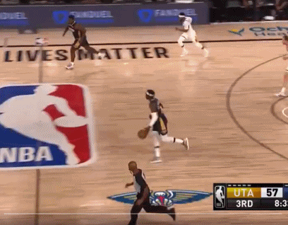 【影片】不只是會吃餅！Zion快攻獻背後妙傳球哥，後者輕鬆上籃輕取兩分！-黑特籃球-NBA新聞影音圖片分享社區