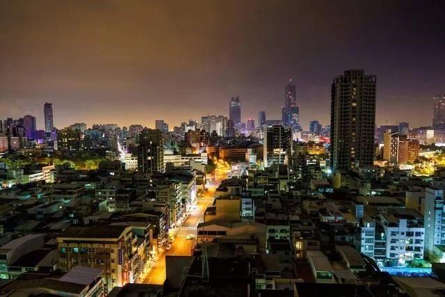 “揪心”消息传来，超200个房企破产，背后更值