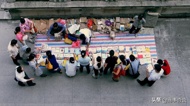 谁不沾点烟火气？打破地摊经济的刻板印象
