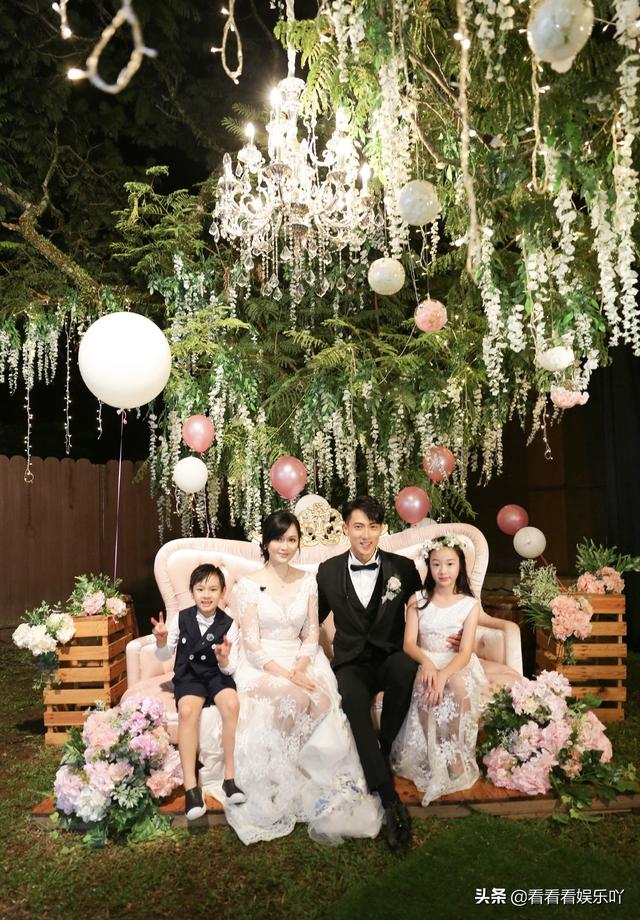 都是婚后再办婚礼，傅首尔的婚礼比吴尊林丽吟