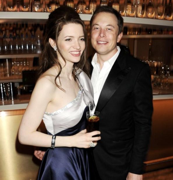 埃隆马斯克：白手起家，推特经商，PUA前妻，天才渣男是他了！