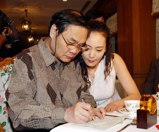 刘雪华：和猩猩打麻将，因麻将和丈夫结缘，丈夫死前还在打麻将？