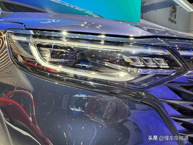 新车 | 高度还原概念车设计，荣威iMAX8量产版亮相成都车展