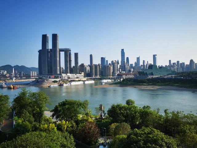 有一座城市，叫做重庆，一个做鬼也要留下来的城市