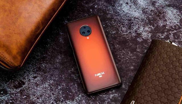 别再说vivo是高价低配了，看看这3款手机，性价比不比小米差